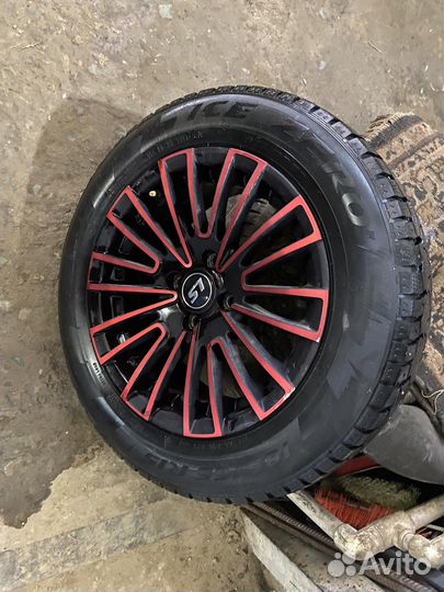 Pirelli Ice Zero 185/65 R15