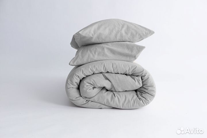 Однотонное постельное белье из льна серое
