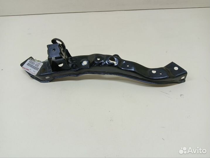 Кронштейн радиатора Toyota Auris E150 2006-2012