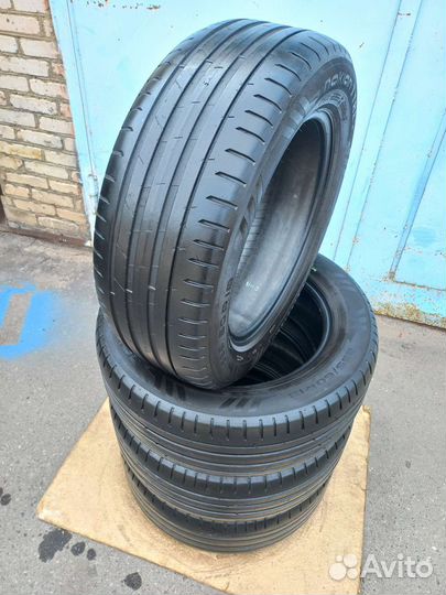 Nokian Tyres Hakka Black 2 SUV 235/60 R18