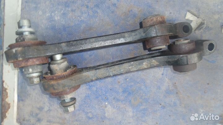 Рычаг передний dodge challenger