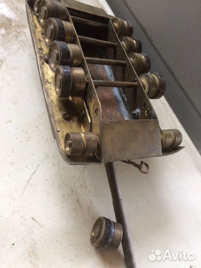 Танк бронзовый