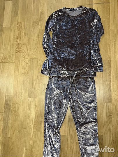 Вещи костюмы свитера xs-s