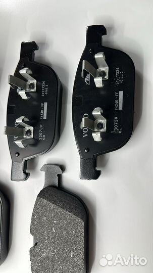 Колодки тормозные передние volvo 30793943