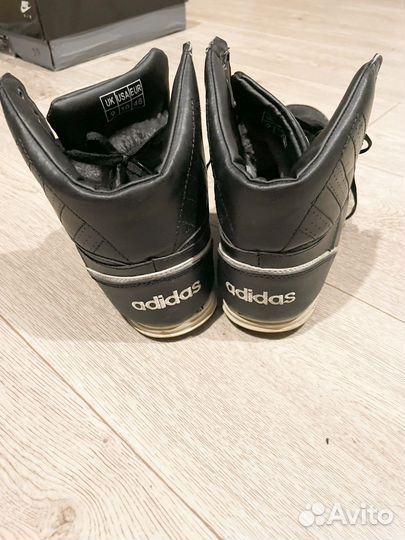 Зимние кроссовки adidas