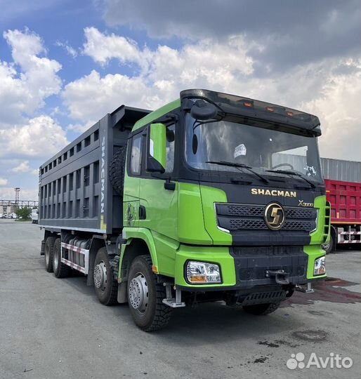 Водитель на самосвал