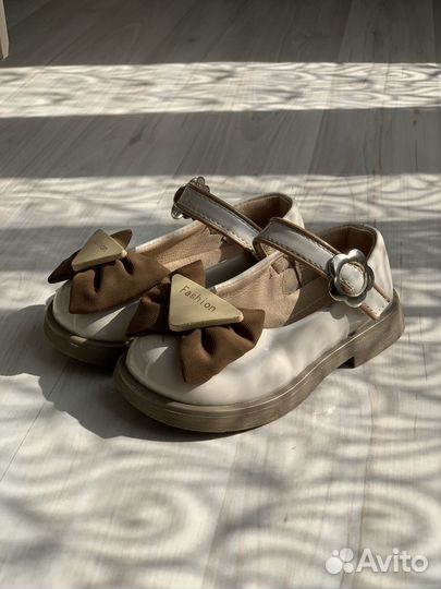 Туфли на девочку 22 размер