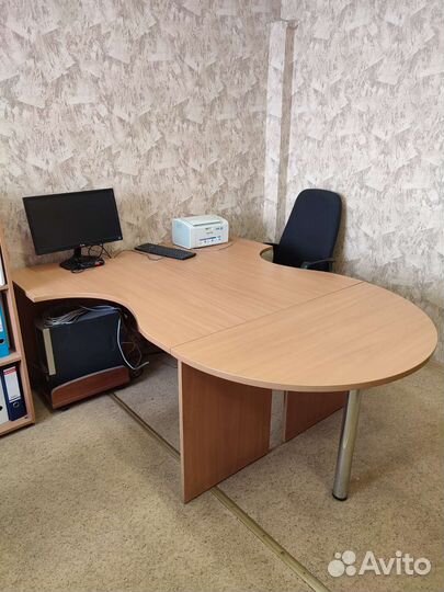 Комплект офисной мебели