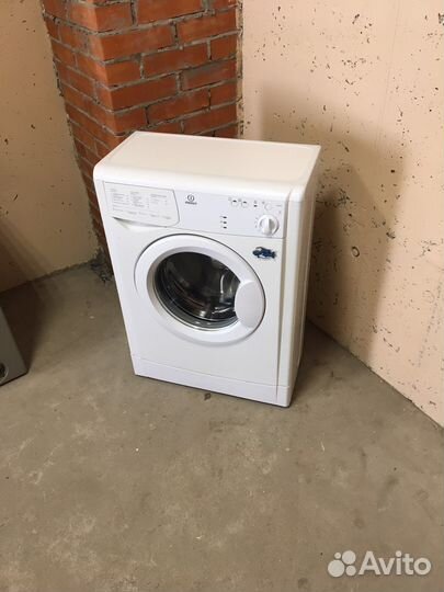 Стиральная машина Indesit 4 кг