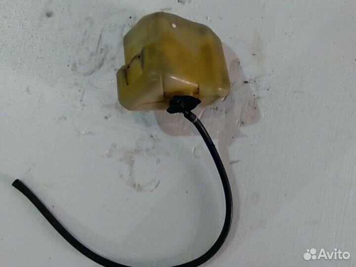 Бачек расширительный Toyota Camry V30 2az-fe