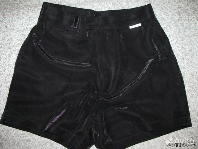 Короткие шорты блестящие с эффектом утяжки