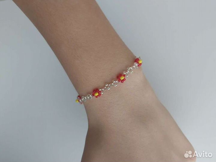 Браслет из бисера