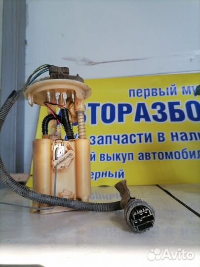 Насос топливный Peugeot 206