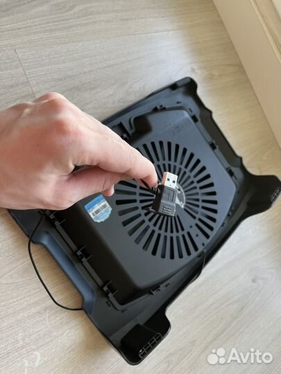 Подставка с охлаждением для ноутбука