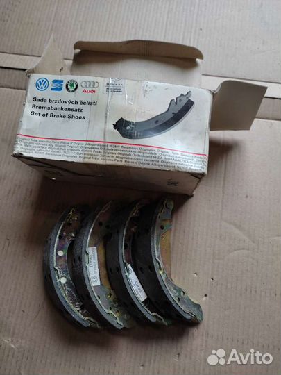 Тормозные колодки задние барабан Skoda VW