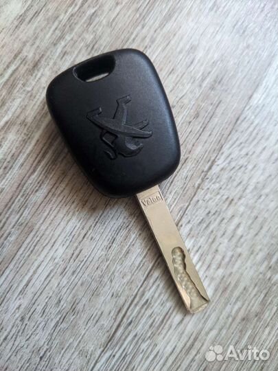 Ключ peugeot