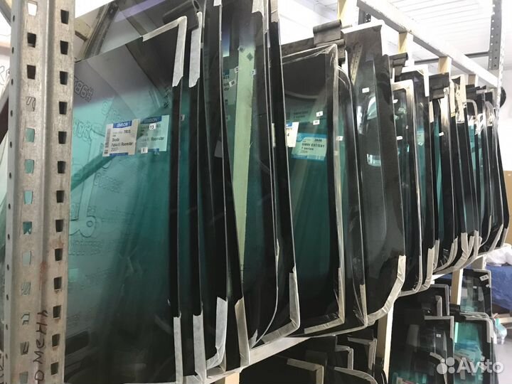 Заднее стекло mitsubishi ASX