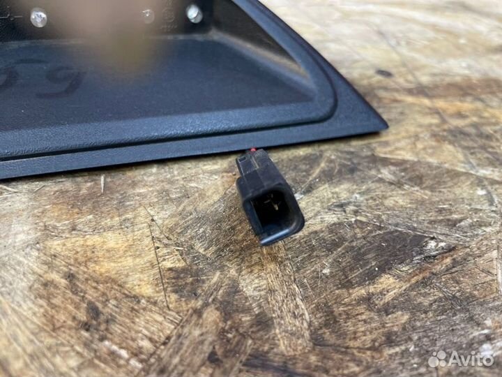 Стоп-сигнал LADA Vesta