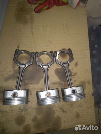 Поршень с шатуном Hyundai Kia 1,6л G4FC