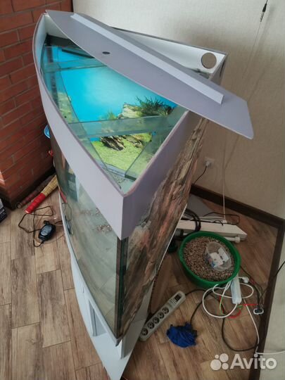 Аквариум с тумбой
