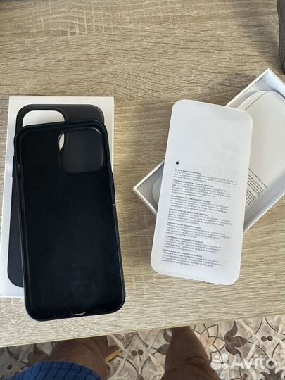 Чехол на iPhone 13 про