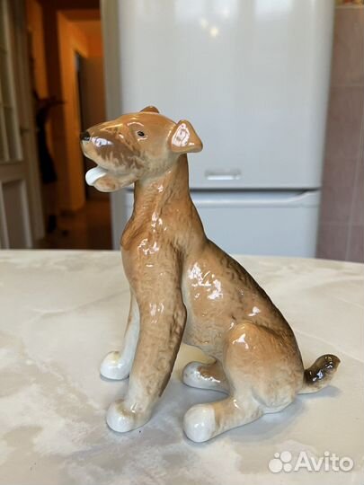 Фарфоровые статуэтки собак
