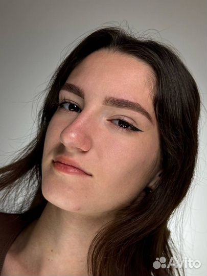 Короекция и окрашивание бровей