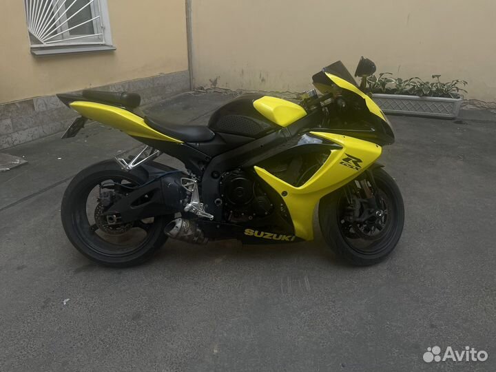 Suzuki GSX-R 750 k6