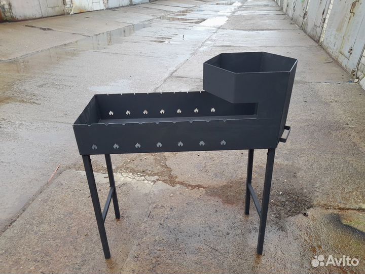 Мангал с крышей