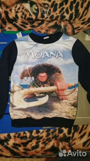 Модная одежда для мальчика.пакетом