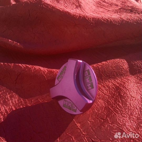 Крышка маслозаливной горловины HKS