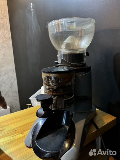 Кофемашина nuova simonelli