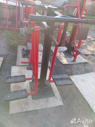 Уличный спортивный