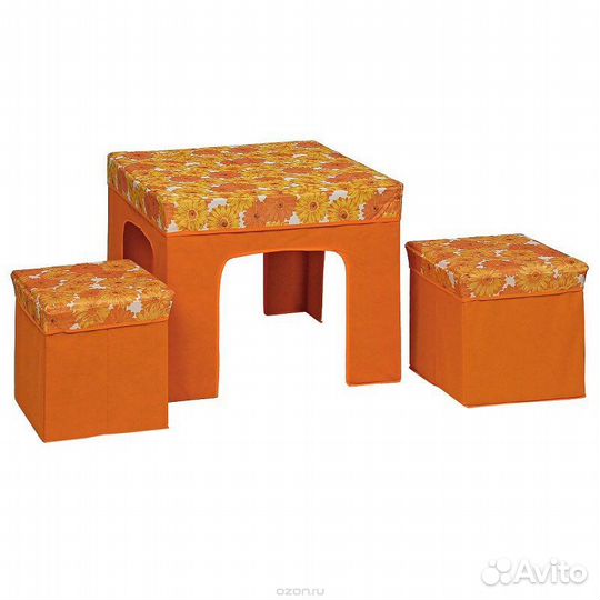 Набор складной мебели: Стол и пуфики