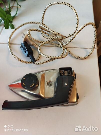 Утюг дорожный складной