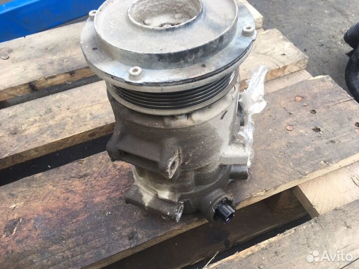 Продам компрессор кондиционера