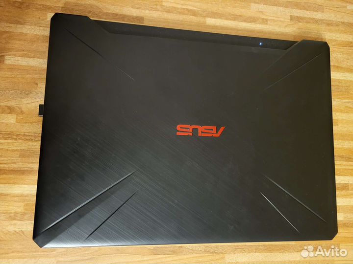 Ноутбук asus