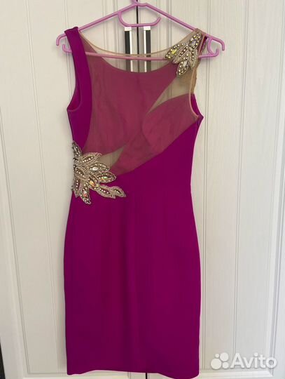 Нарядное платье