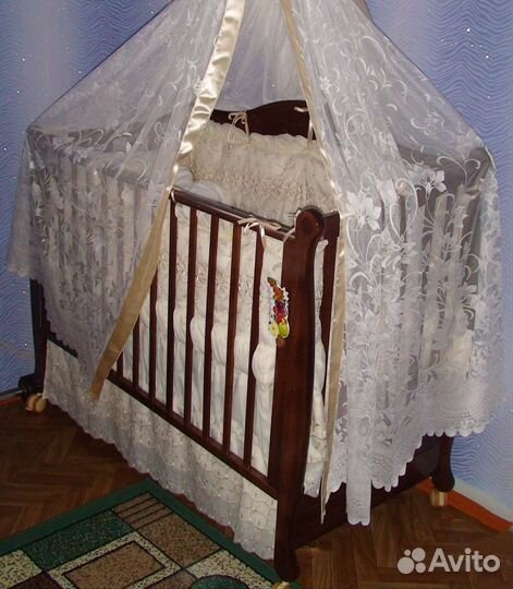 Детская кроватка