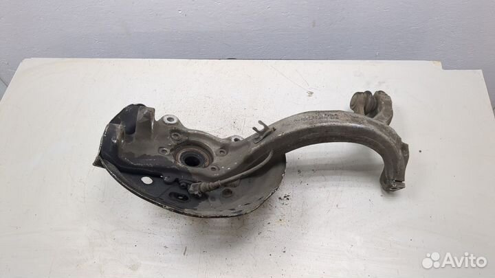 Ступица (кулак, цапфа) левая передняя Audi A8 (D3)