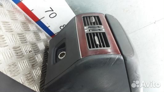 Подлокотник центральный lexus LS 4 (3KR09IX01)