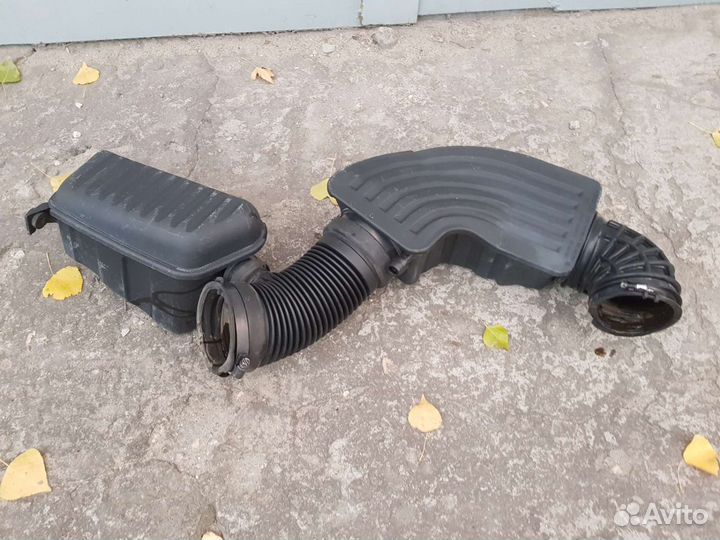 Патрубок воздушного фильтра Chrysler 300m