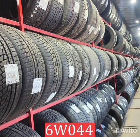 Goodyear UltraGrip Ice 2 215/65 R16 96P