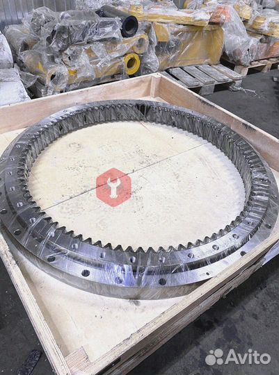 Опорно-поворотный круг R250LC-7 81EN-00053GG