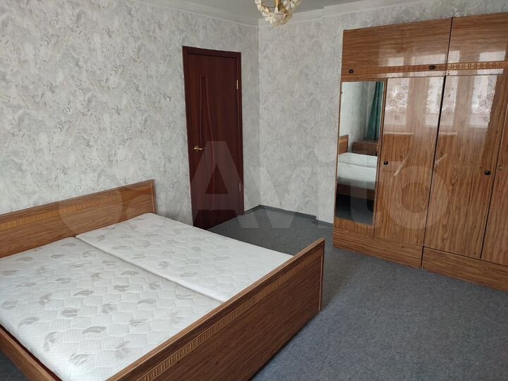 3-к. квартира, 72 м², 1/3 эт.