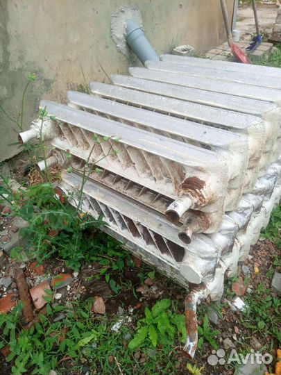 Батарея чугунная