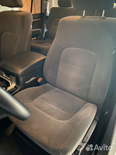 Салон сиденья Land Cruiser 200