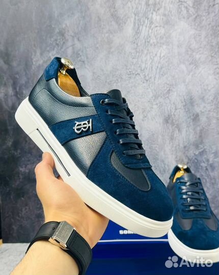 Кроссовки мужские классические