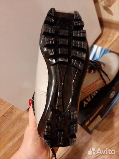 Лыжные ботинки