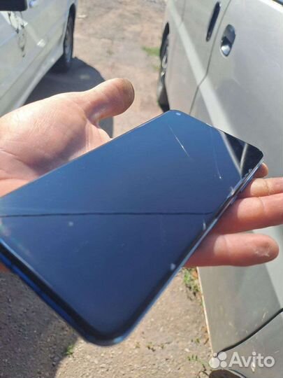 Телефон Honor view20